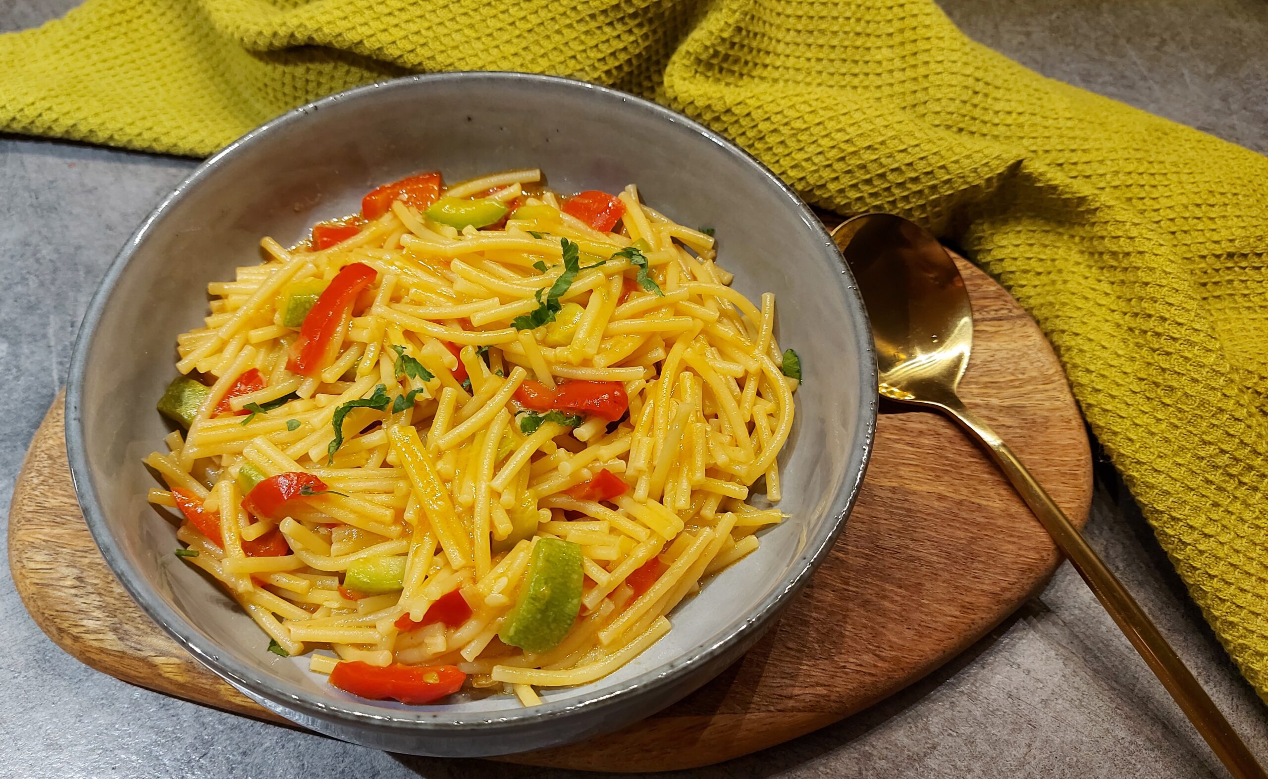 Zucchini and Bell Pepper Spaghetti