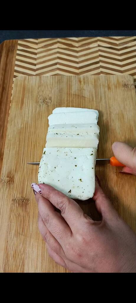 Cut the cheese into slices