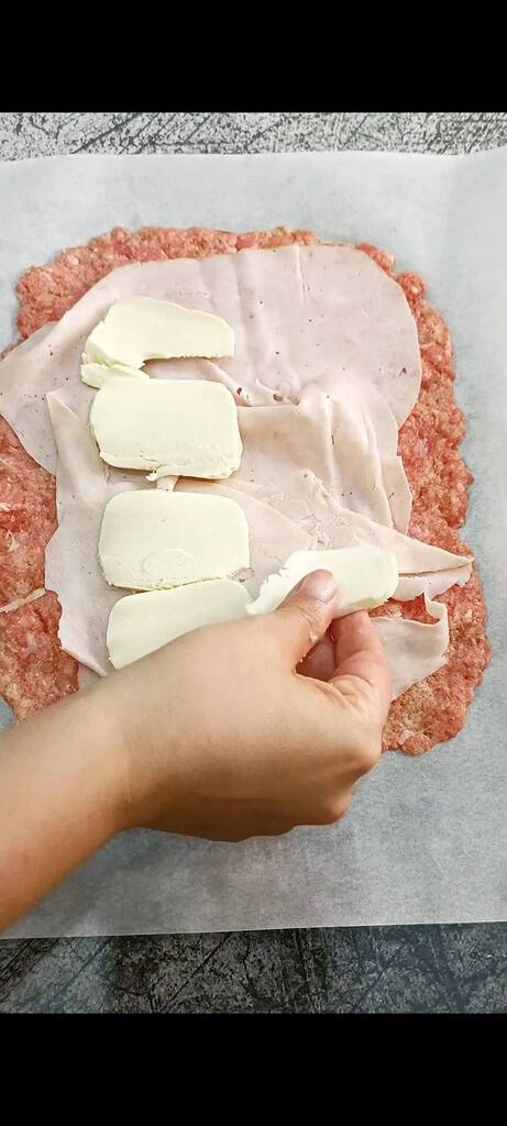 Stuff with ham and mozzarella