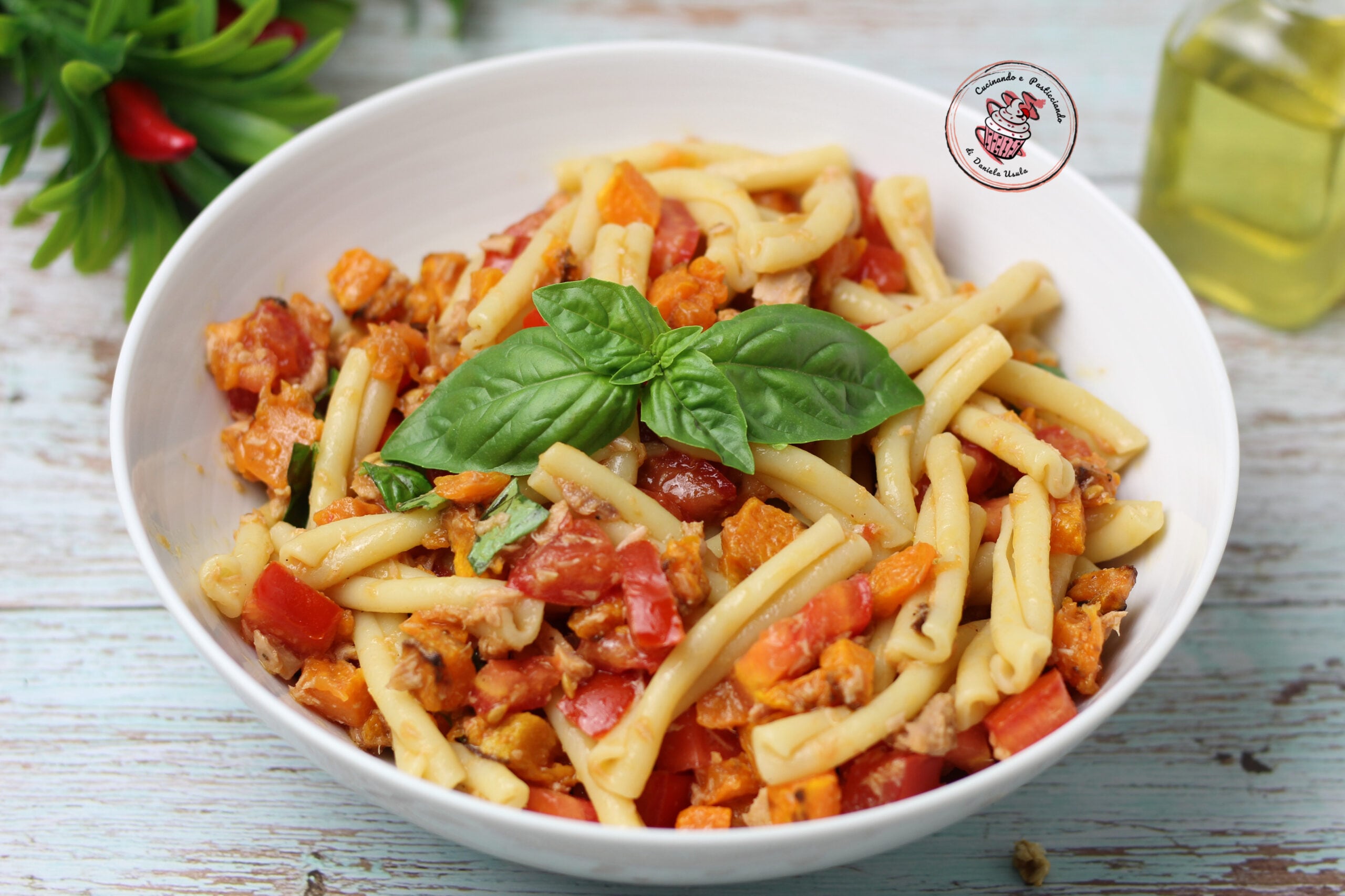 COLD PASTA WITH TUNA, SQUASH AND CHERRY TOMATOES: quick and tasty summer recipe