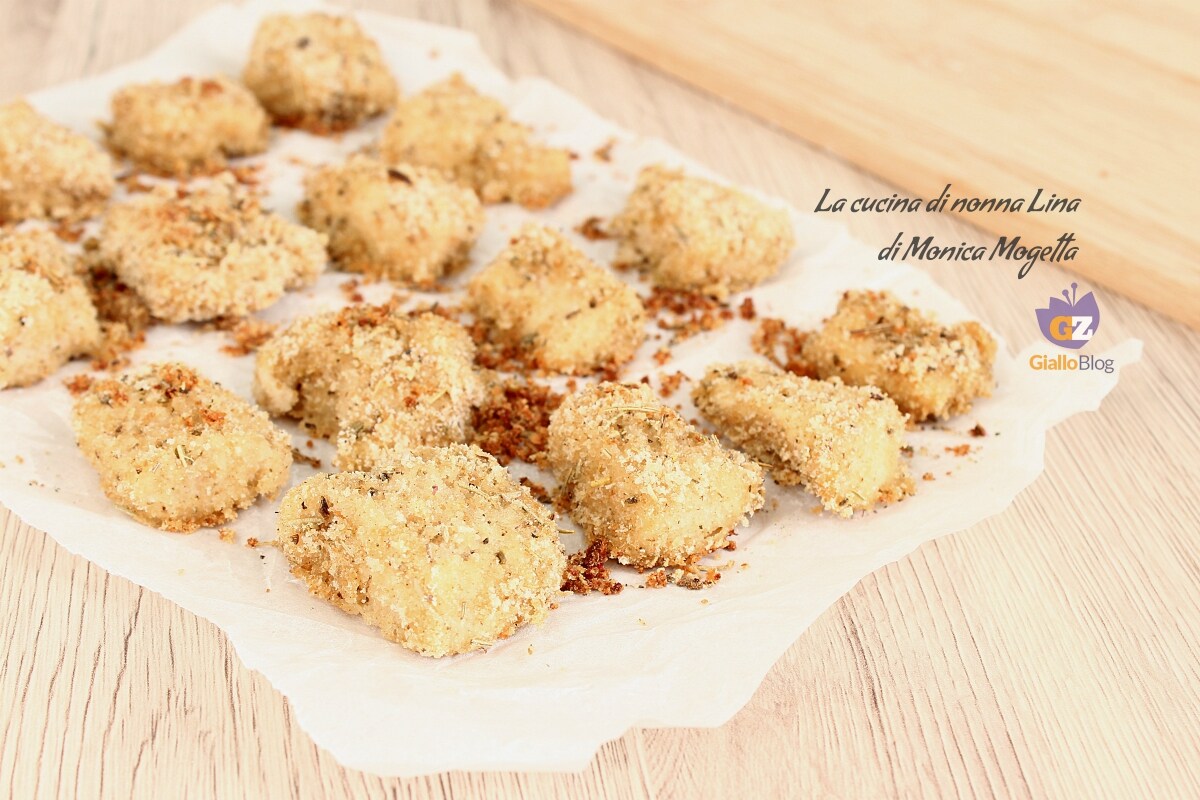 Herb-flavored baked chicken nuggets!