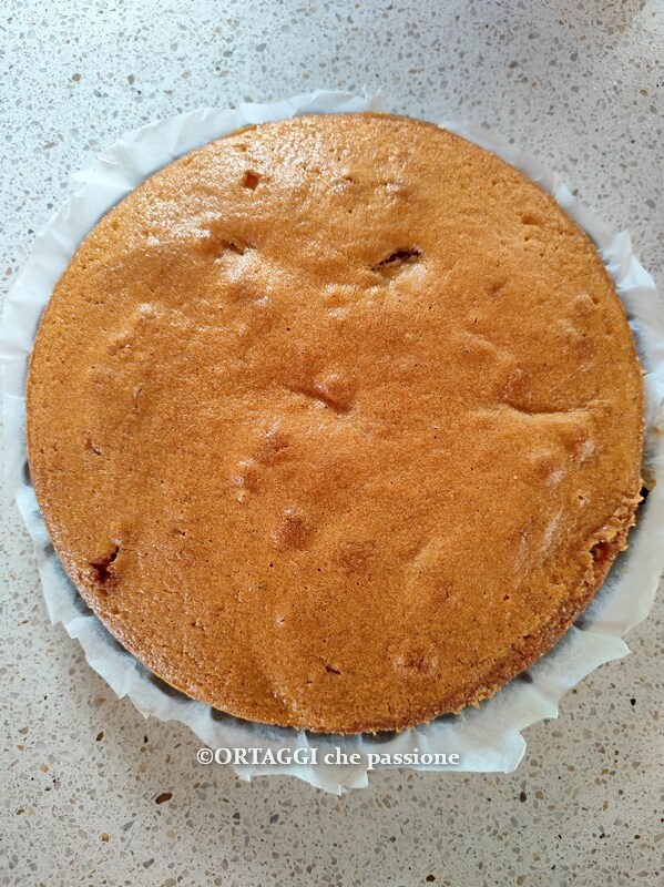 baked peach cake to be inverted