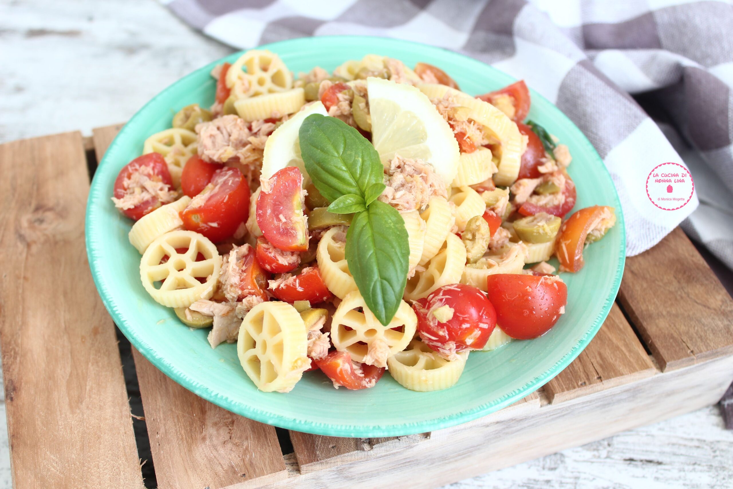 Cold Pasta with Tuna and Lemon