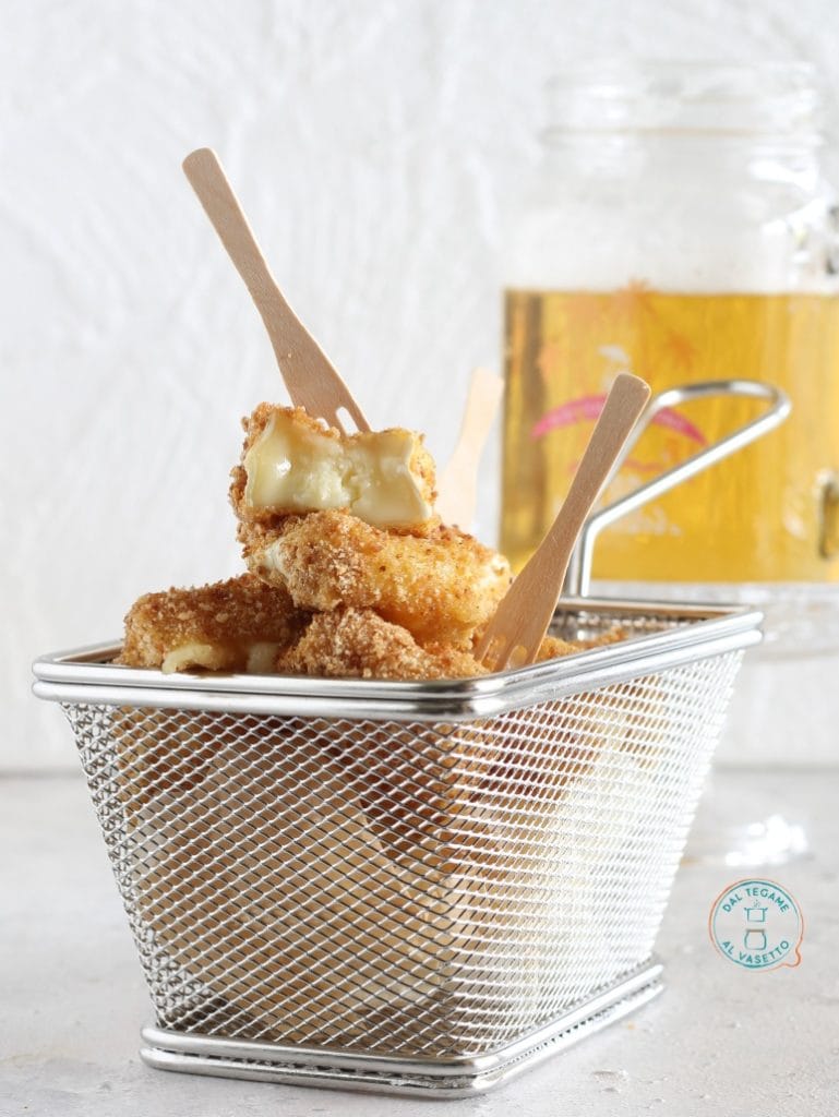 Cheese in Crust in Air Fryer