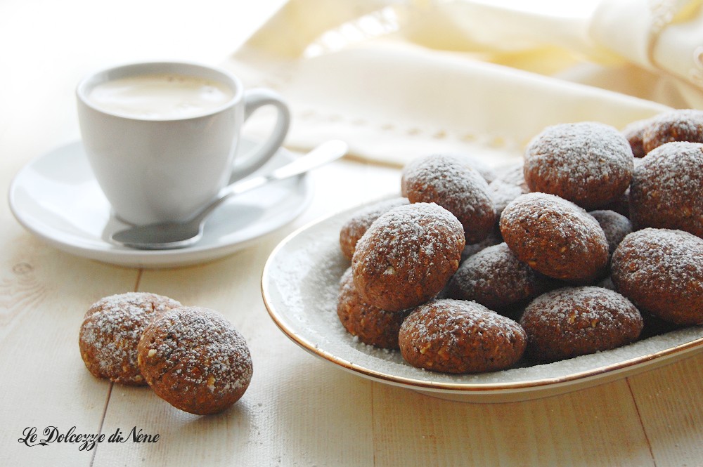 SOFT COCOA AND HAZELNUT COOKIES