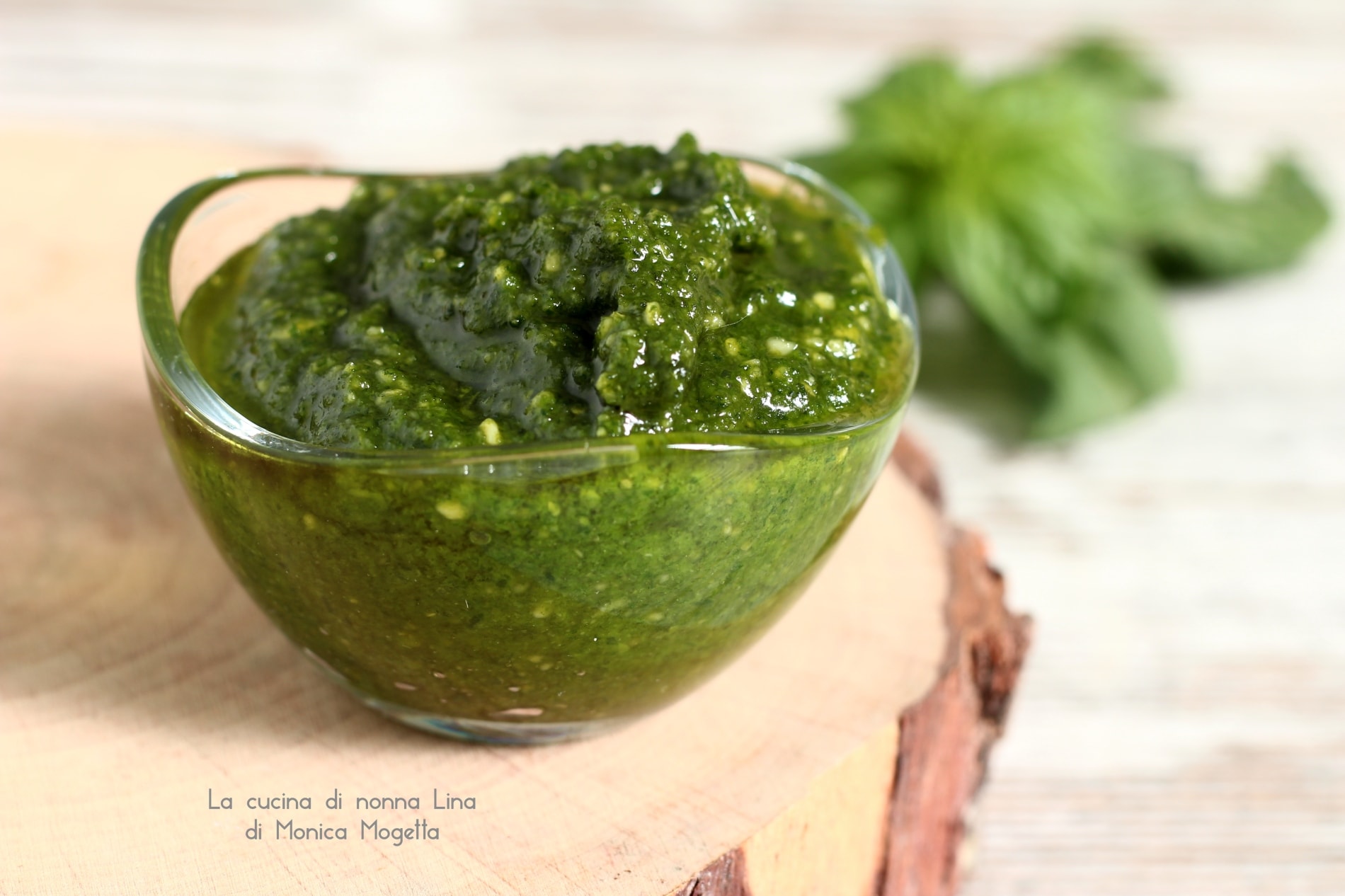 Basil Pesto without Garlic and Cheese