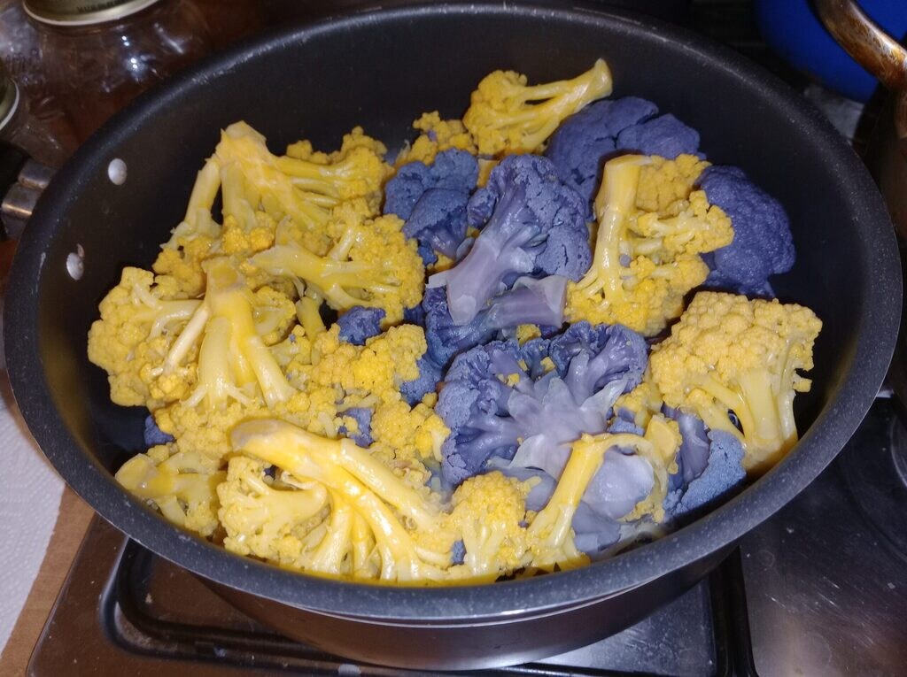 cauliflower with tomato