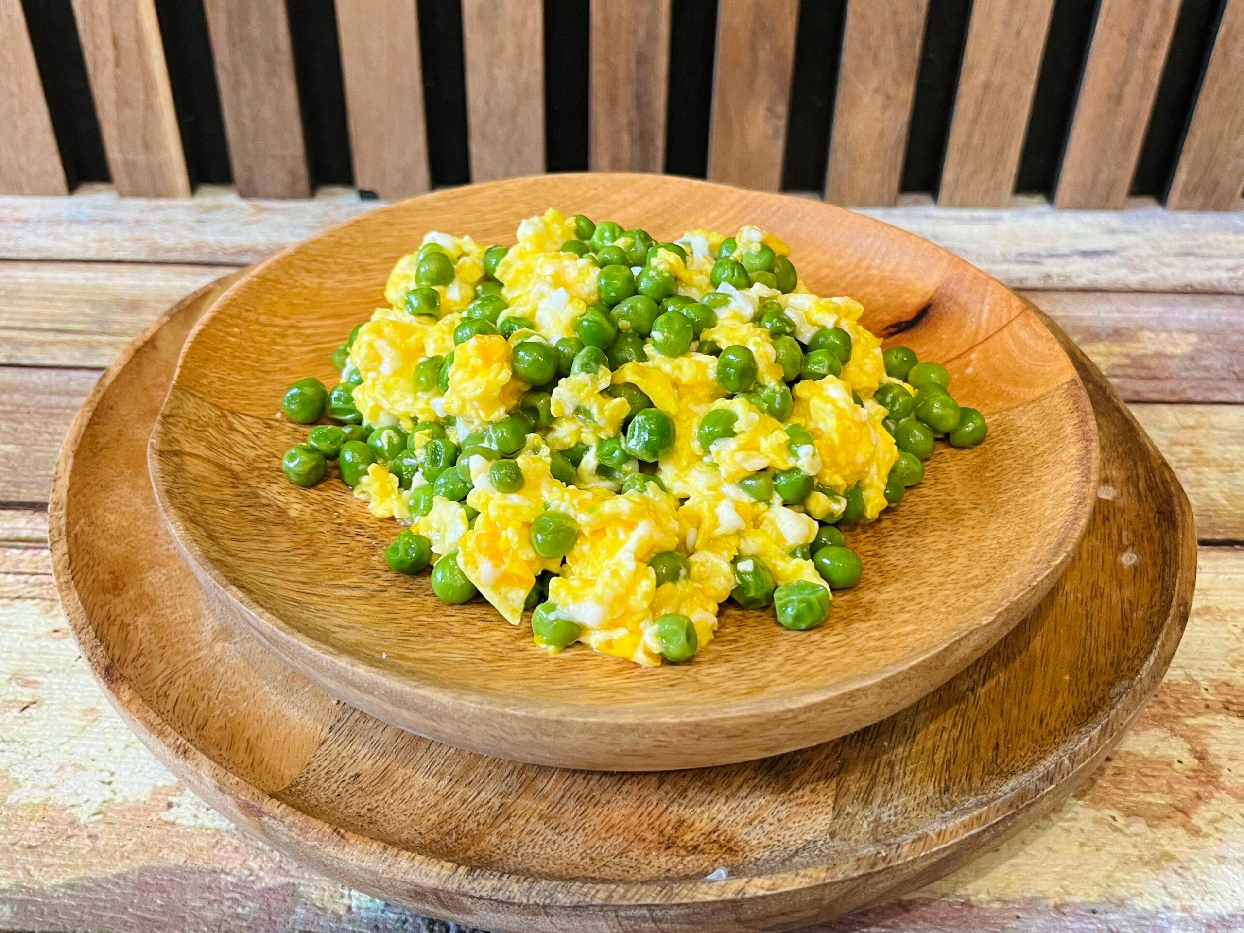 Scrambled Eggs with Peas