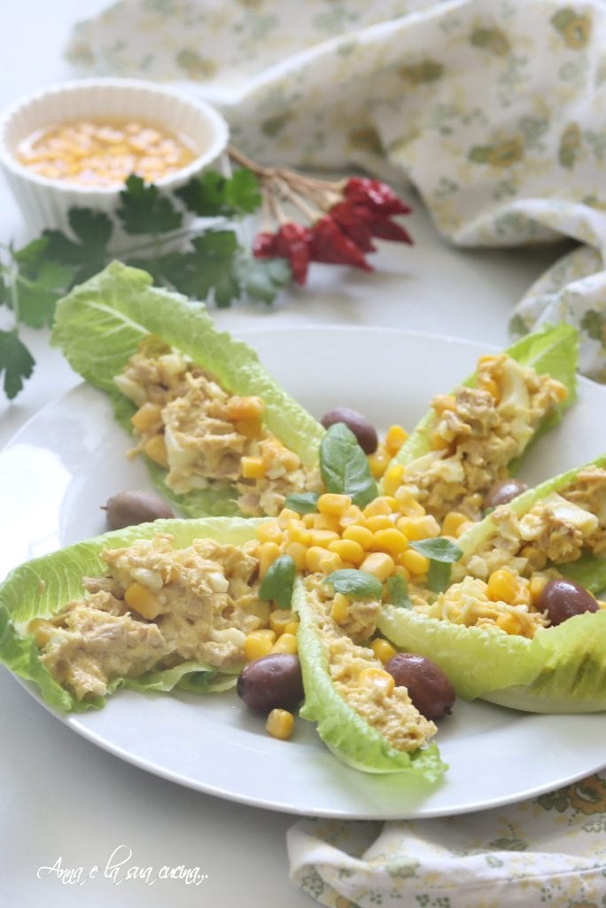 Lettuce Leaves Stuffed with Tuna and Corn