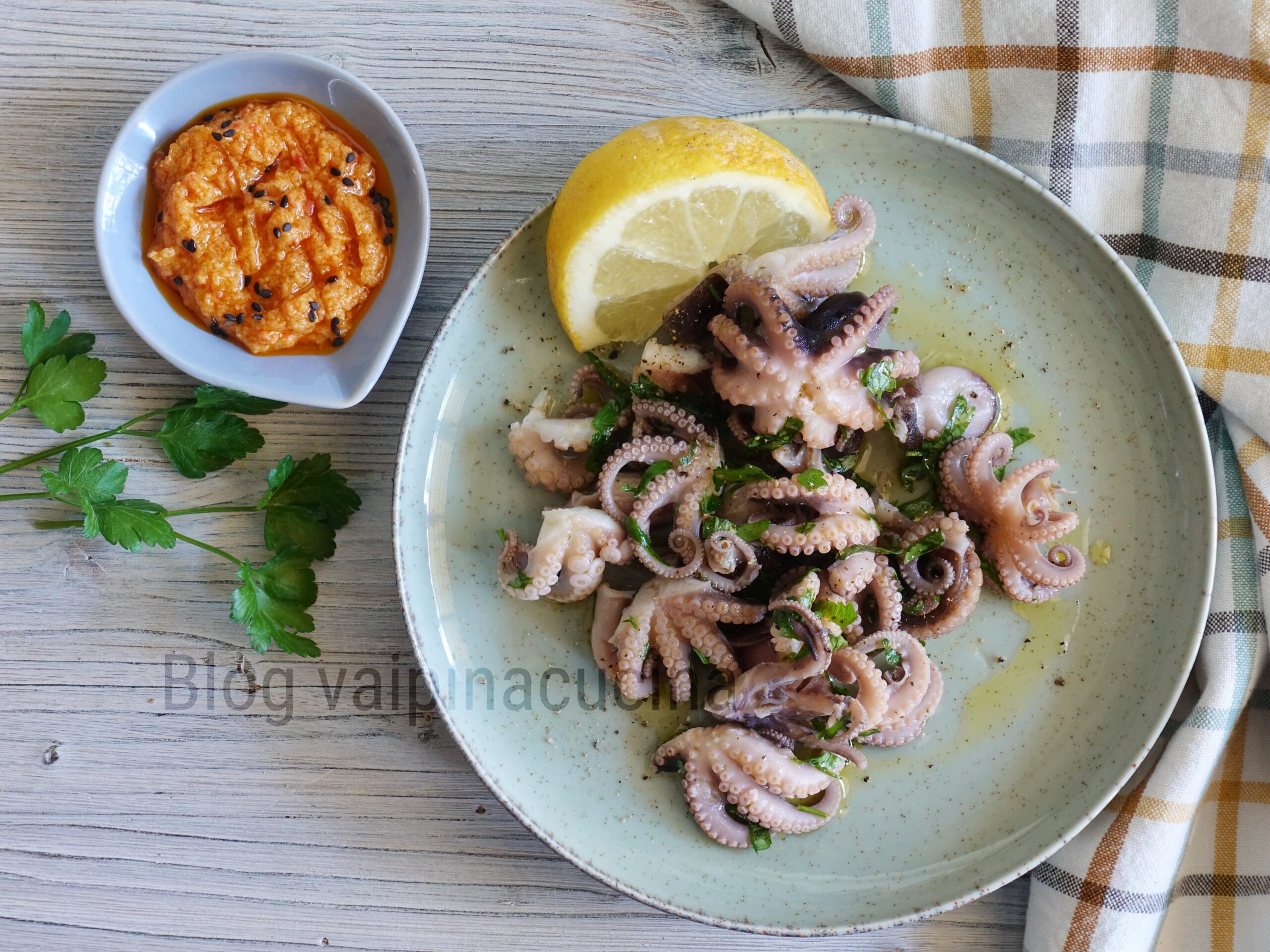 Baby Octopus with Oil and Lemon