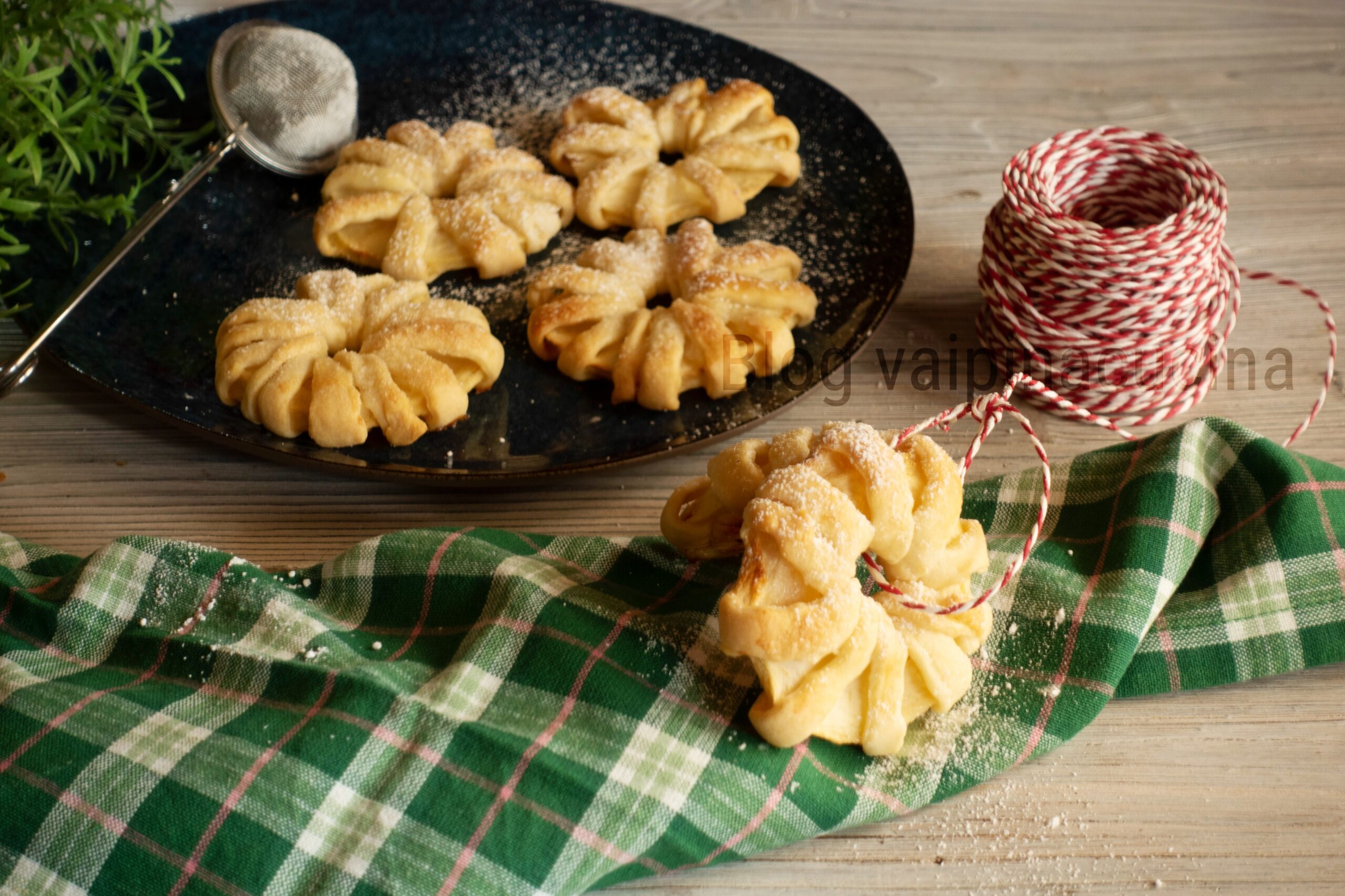 Golden Apples in Puff Pastry