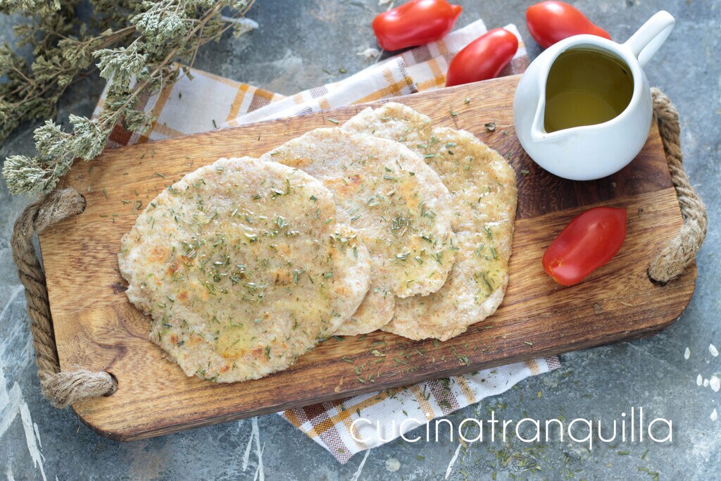 Mini kefir flatbreads with whole wheat flour and chives