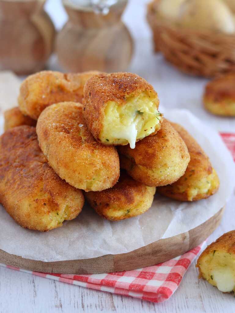 Neapolitan Potato Croquettes
