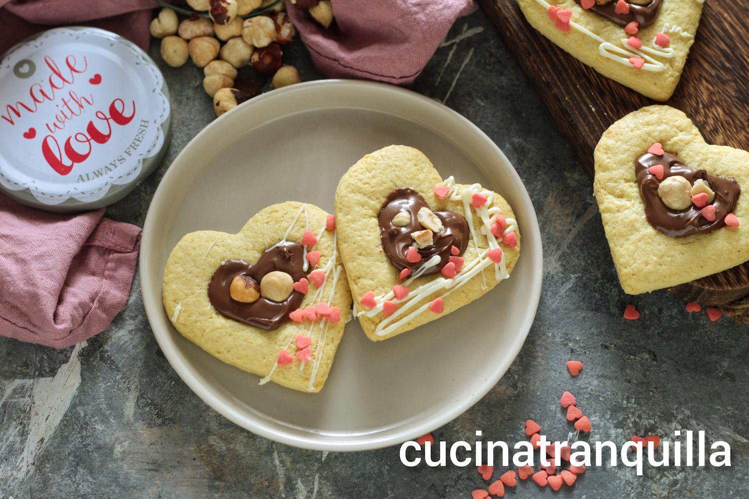 Shortcrust Hearts with Hazelnut Cream