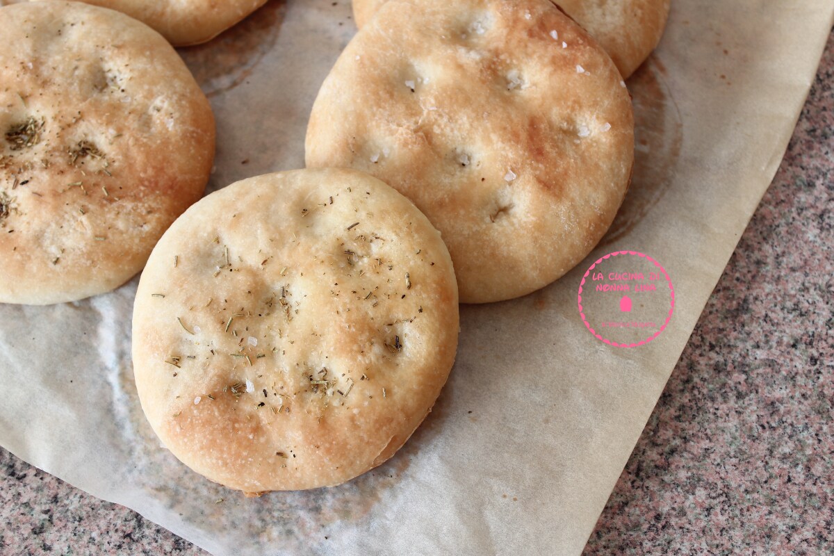 Soft White Mini Pizzas