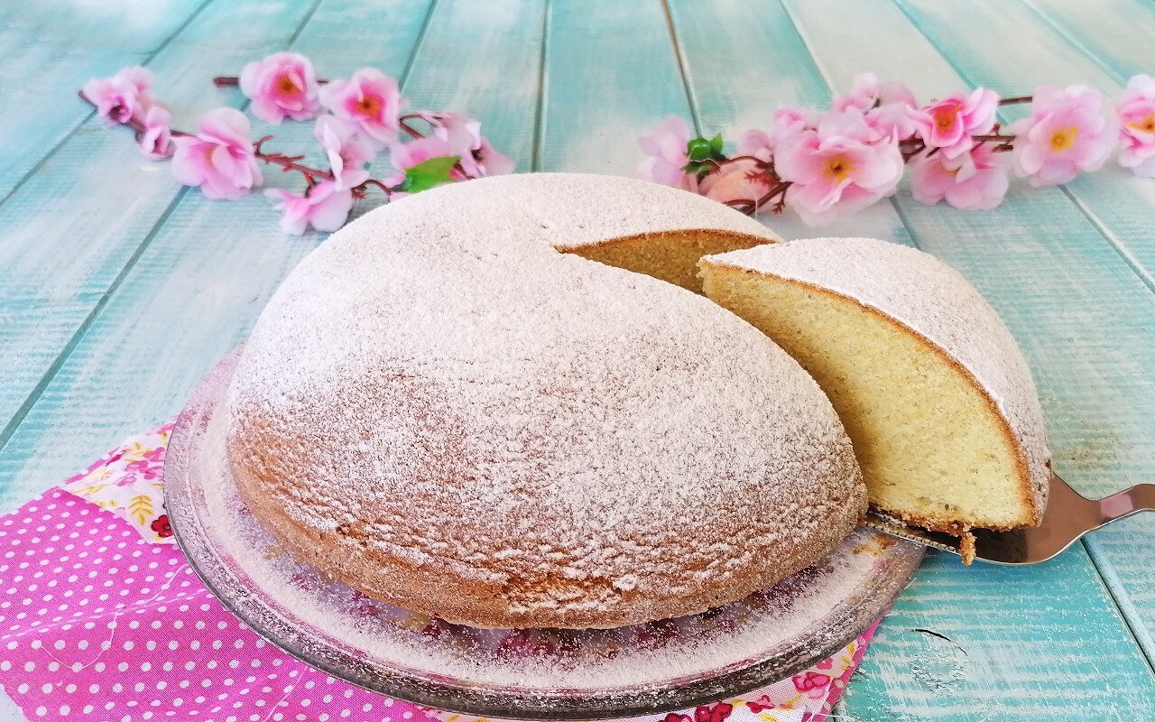 AMOR POLENTA SOFT AND MOIST CAKE