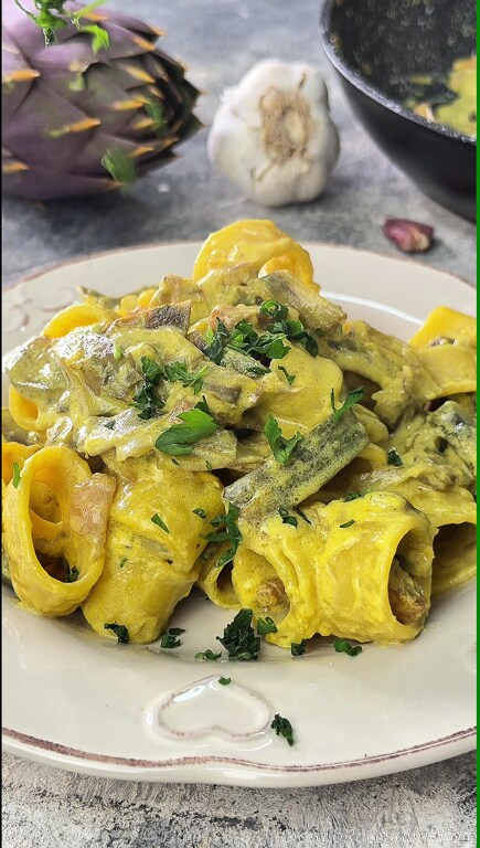 artichoke and bacon pasta