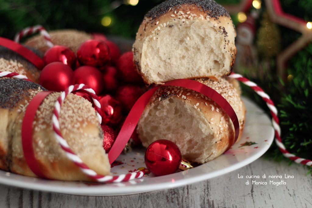 Christmas Bread Ring