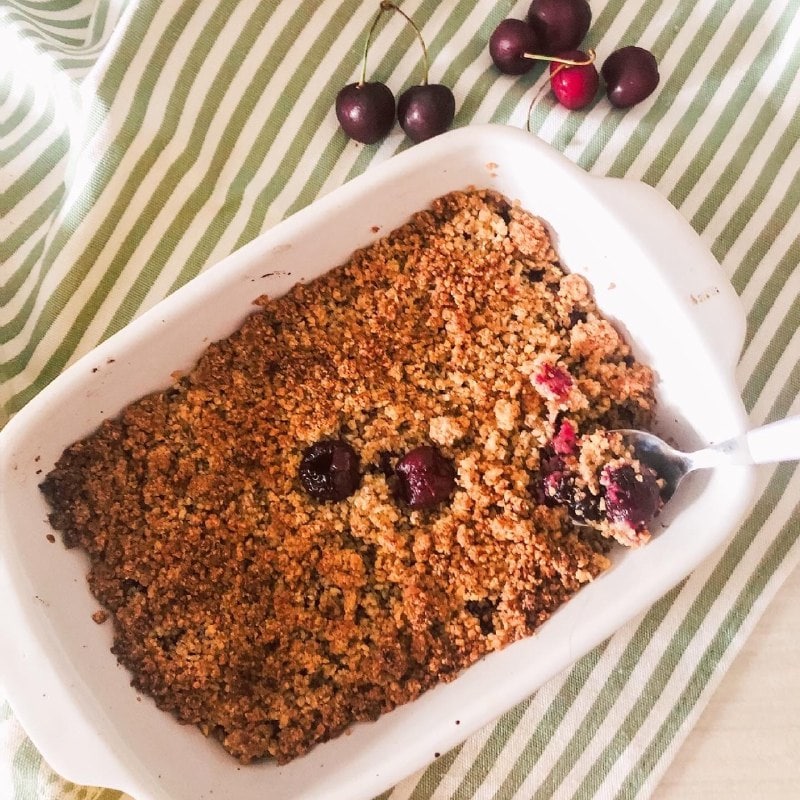 Vegan Cherry Crumble