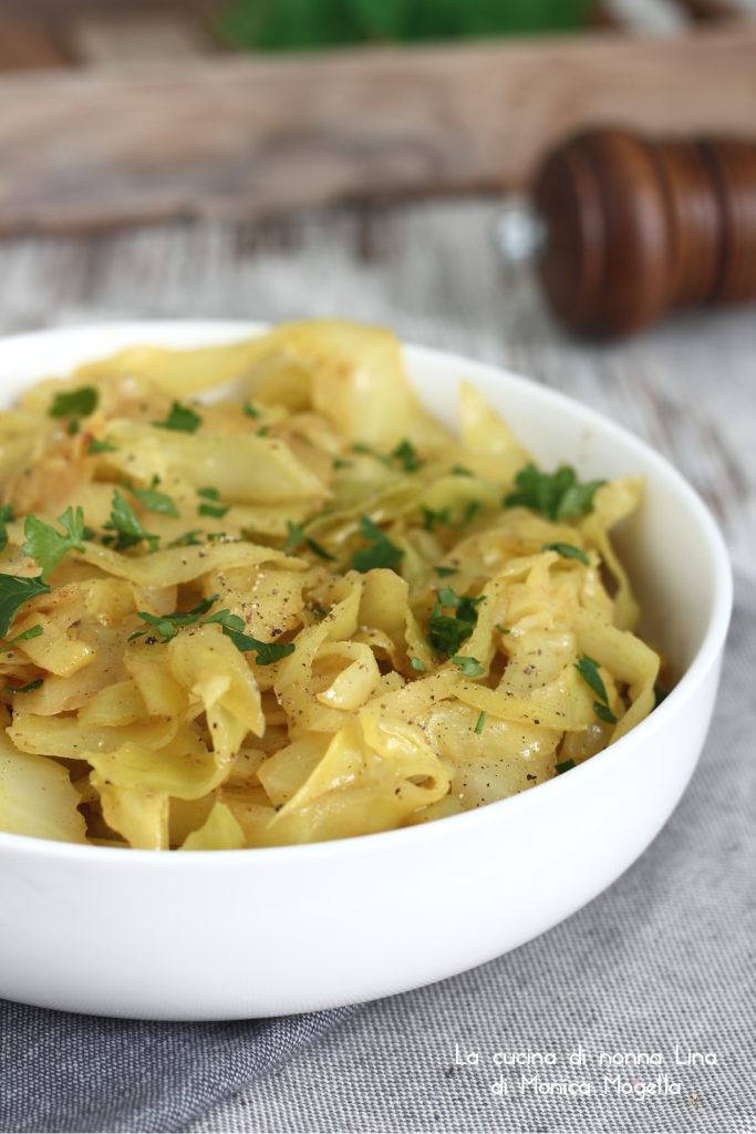 Curried Cabbage in the Pan