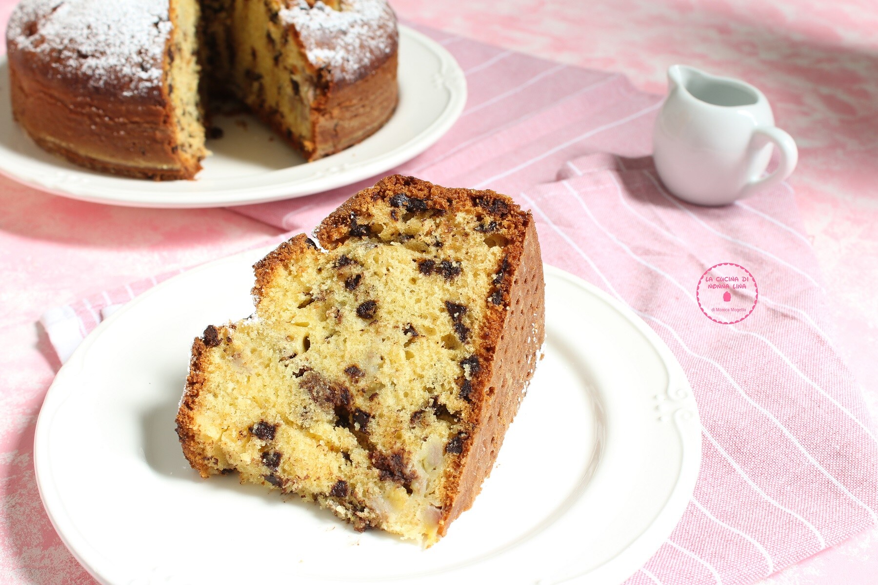 Chocolate and Banana Cake, Moist and Soft!