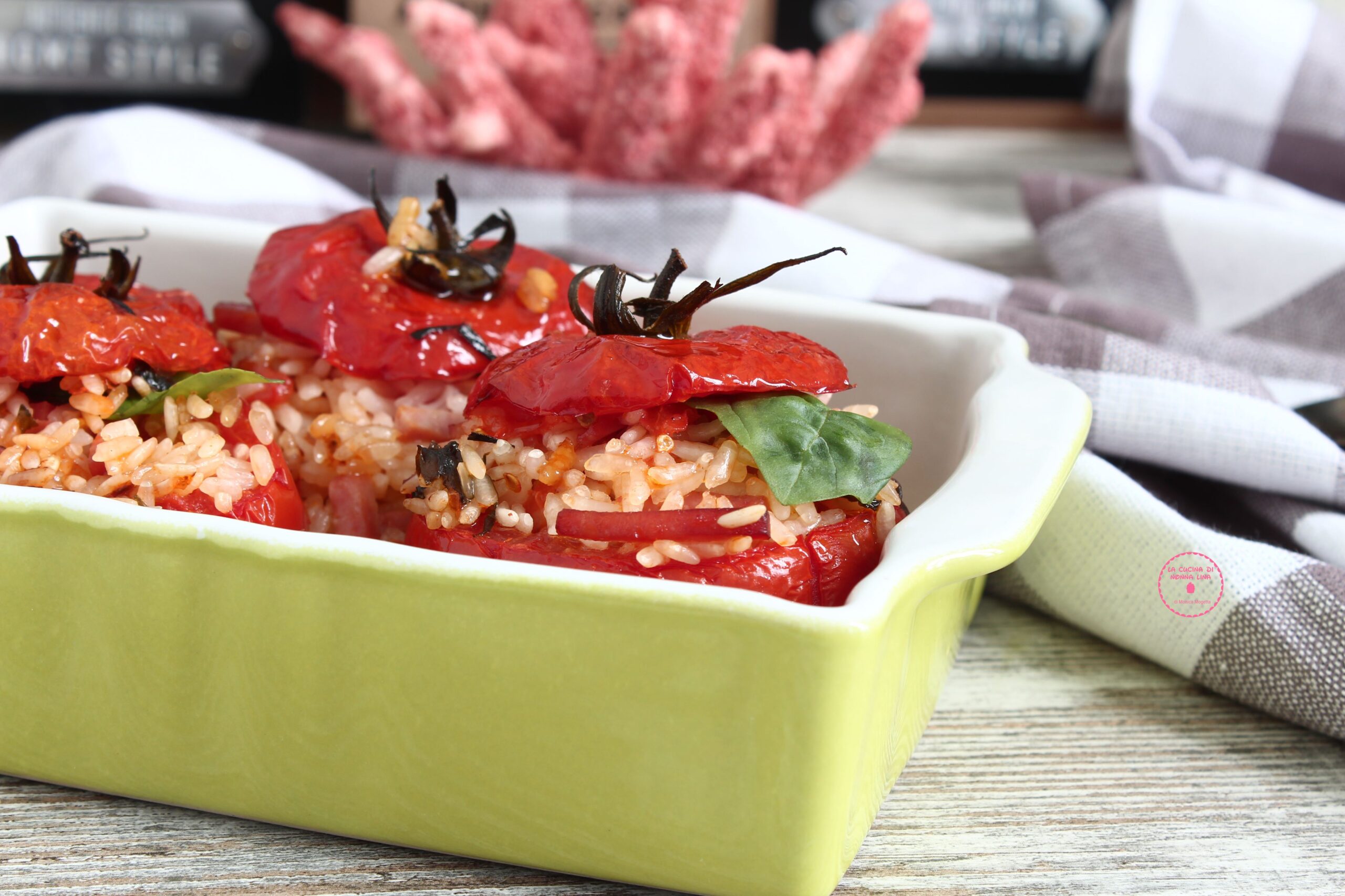 Baked Rice-Stuffed Tomatoes