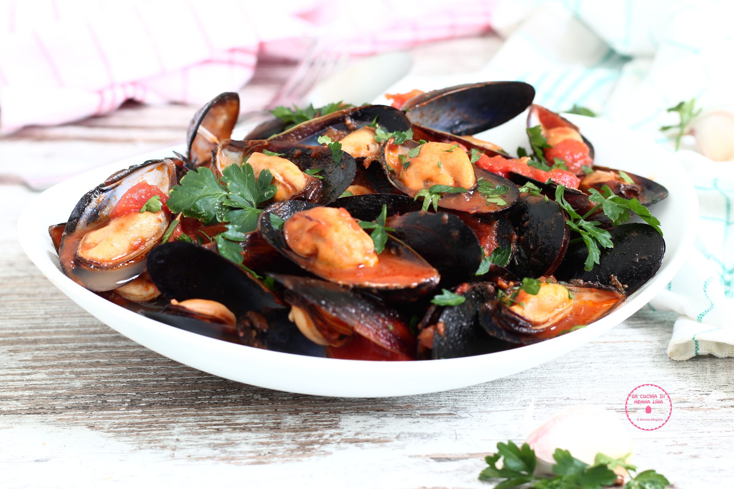 Mussels with Tomato Sauce