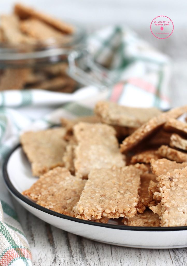 Keto Crackers with Almond Flour