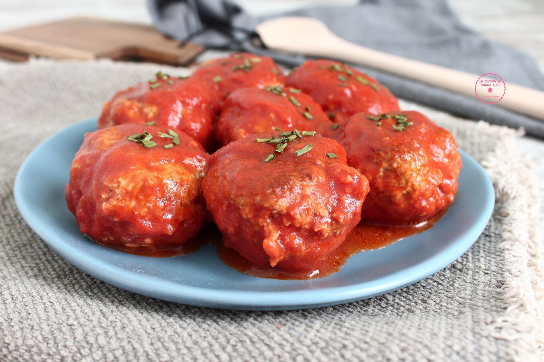Super Soft Meatballs in Sauce