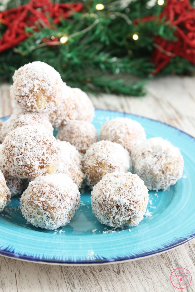 Pandoro Truffles