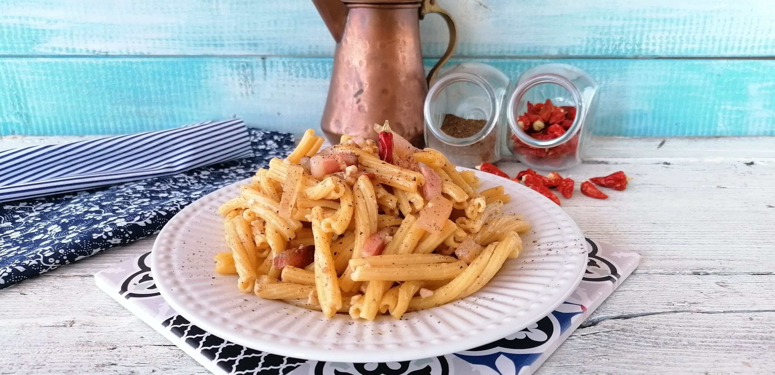 CASARECCE WITH WALNUT CREAM AND PORK CHEEK