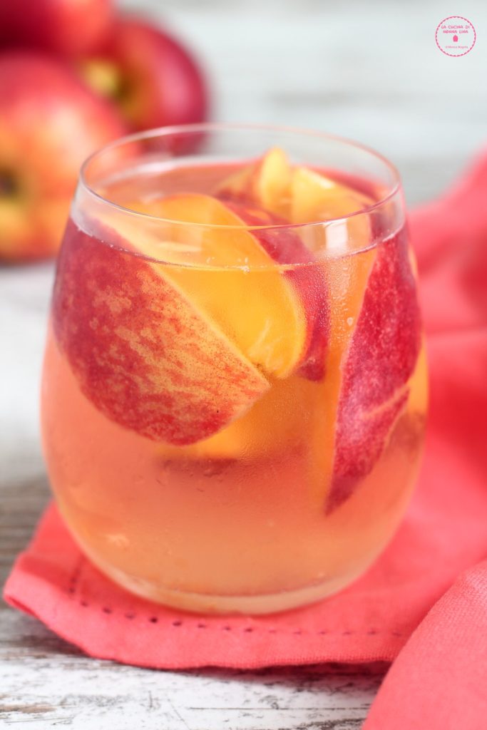 Peaches in Wine