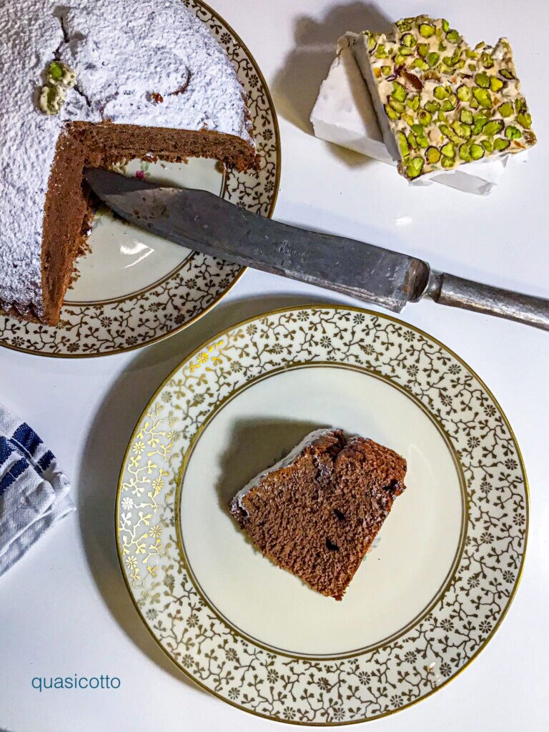 Soft nougat and cocoa cake baked in air fryer