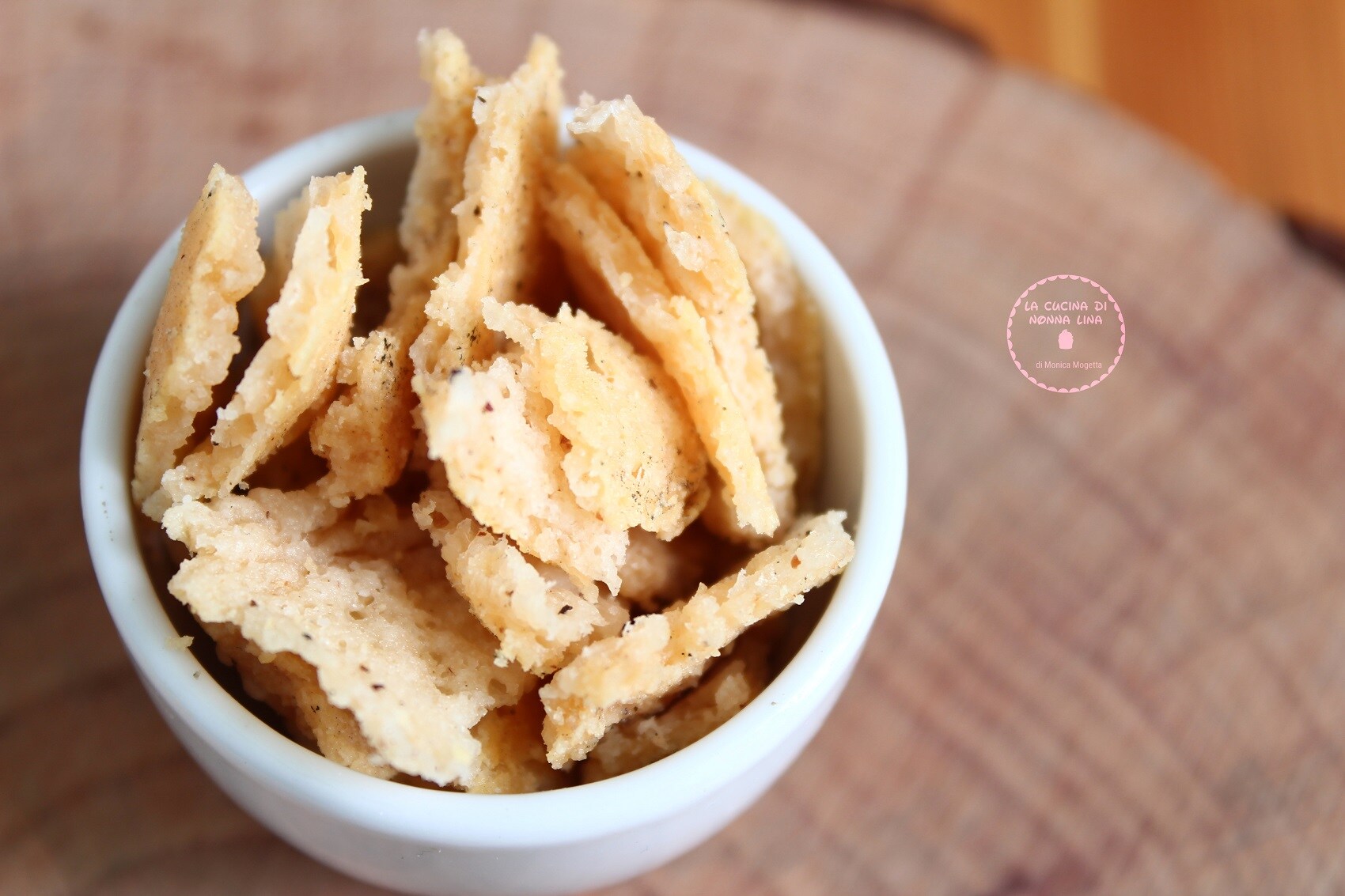 Crispy Cheese Chips
