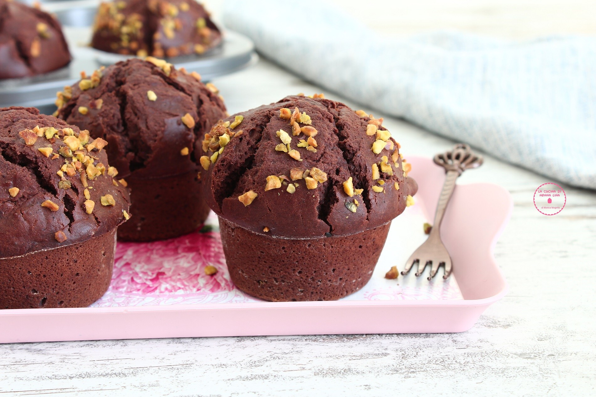 Cocoa and Pistachio Muffins