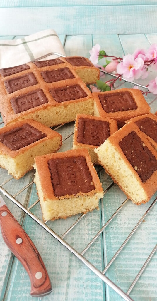 soft biscuit cake