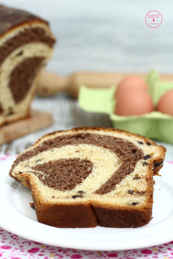 Soft Marbled Plumcake