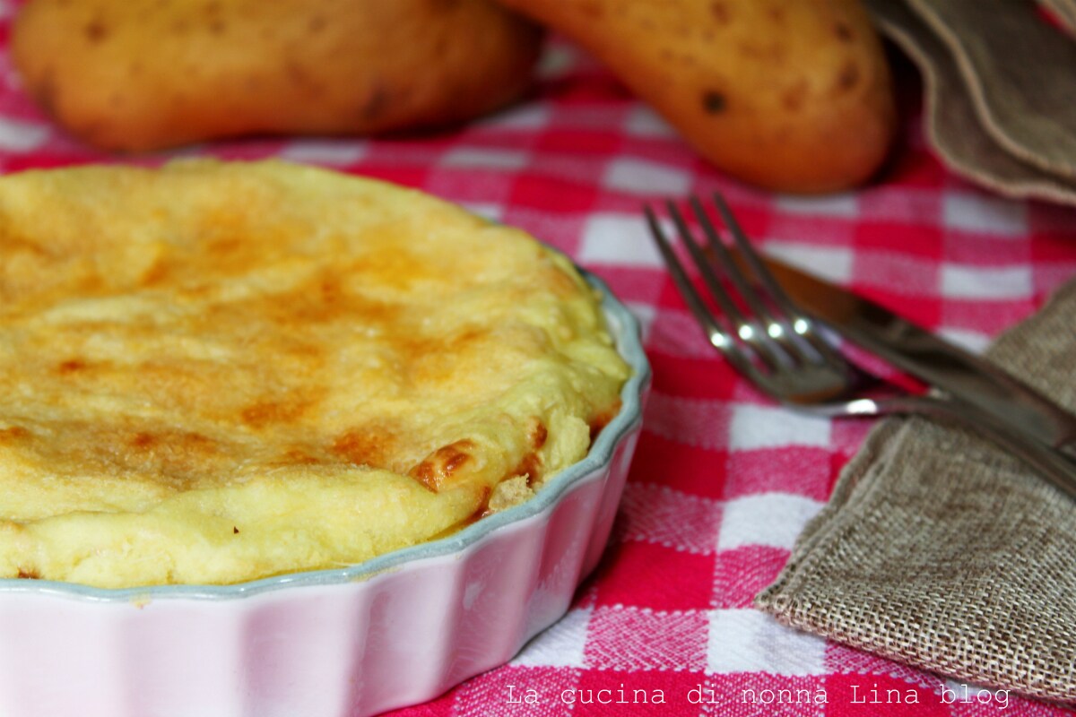Stuffed and Gooey Potato Cake