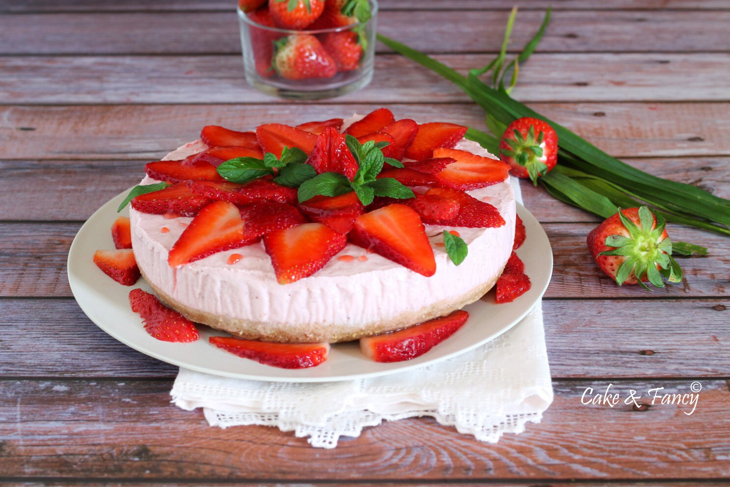 Yogurt and Strawberry Cheesecake