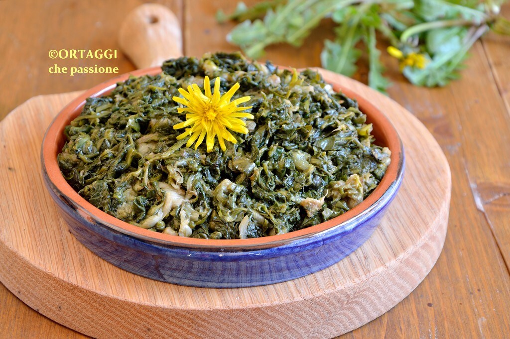 Dandelion in a pan