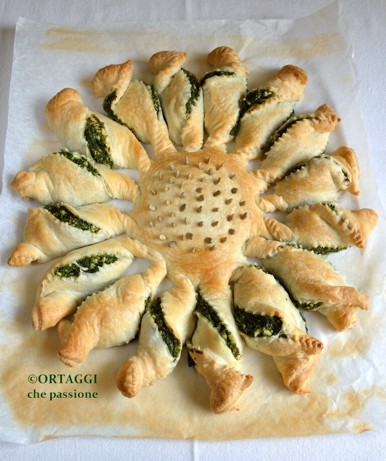 Savory Puff Pastry Sunflower - green flower-shaped pie