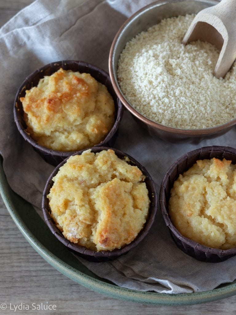 ricotta, honey, and almond cupcakes