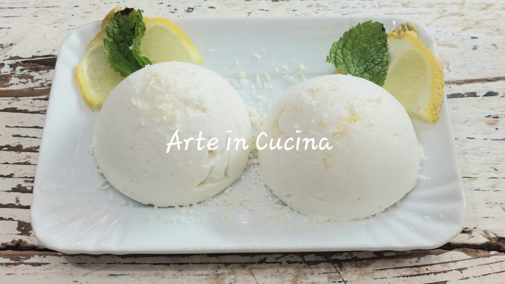 COLD LEMON and Coconut Cakes single portion