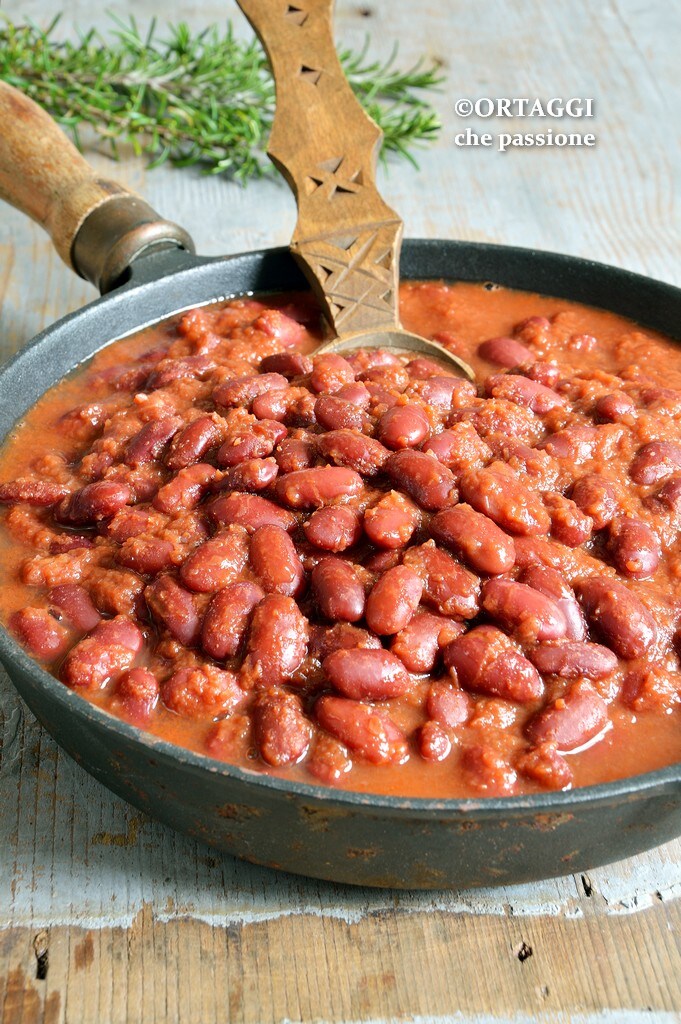 Mexican-style stewed red beans