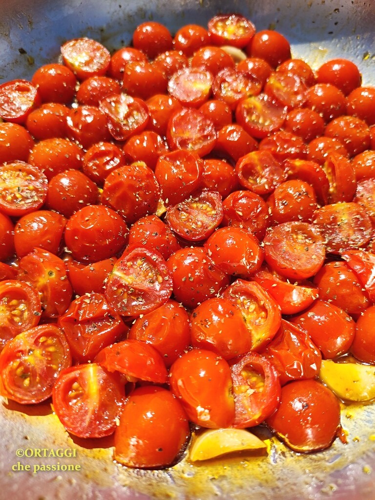 pan-seared cherry tomatoes confit light