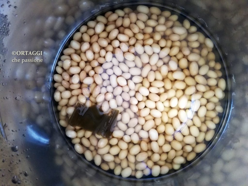 Beans in pressure cooker Gialet
