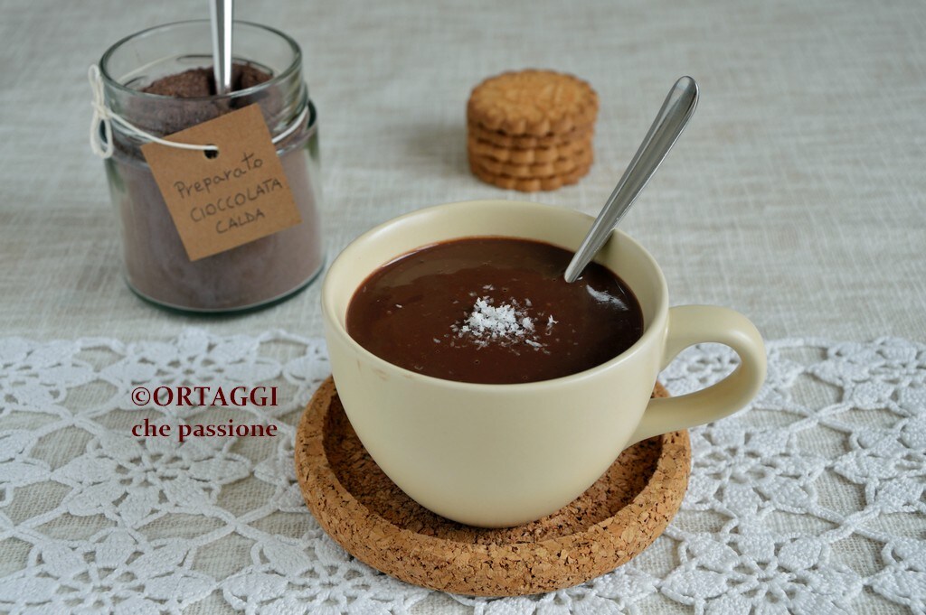 DIY Hot Chocolate Mix in a Jar