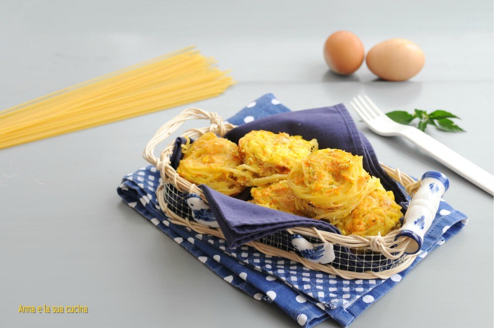 School Lunch: Pasta and Vegetable Mini Omelettes