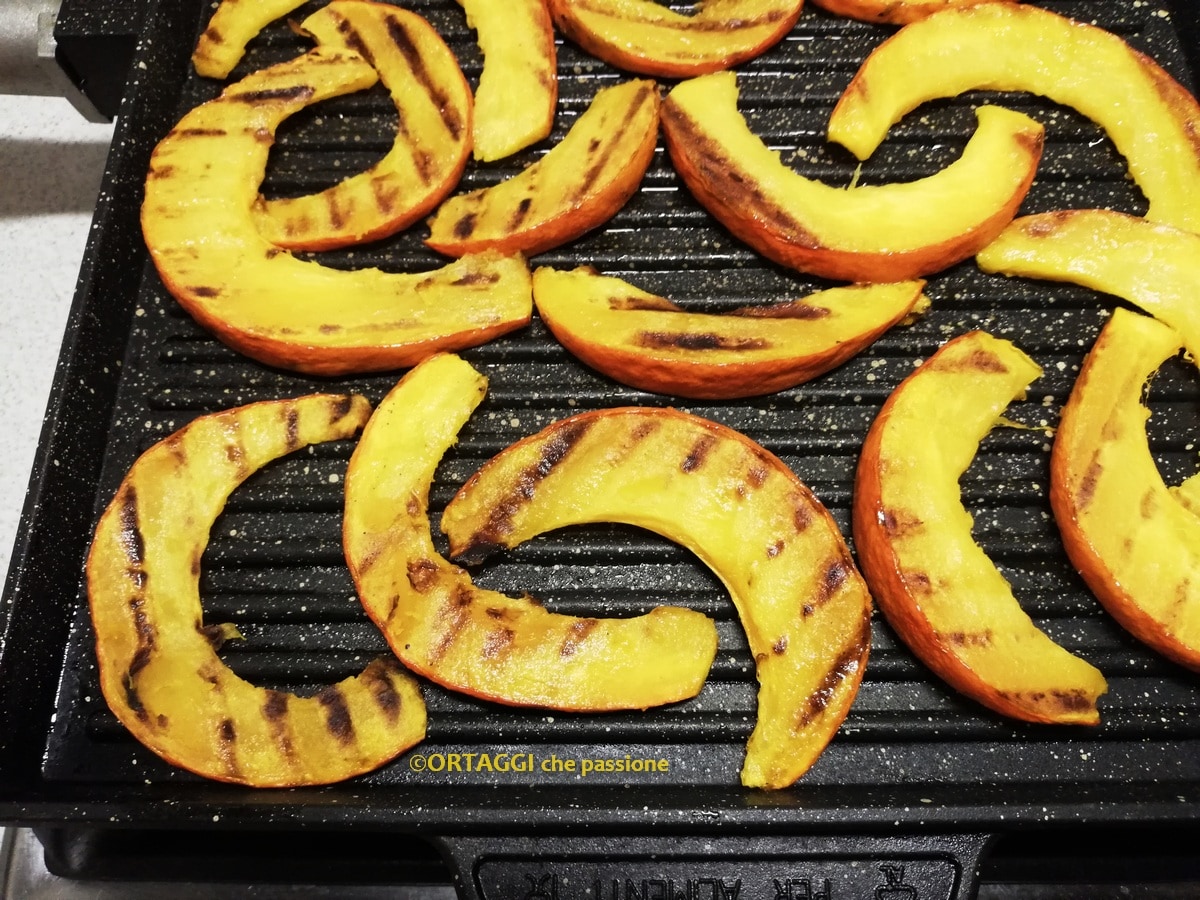 Grilled Pumpkin in Pan – SEASONING