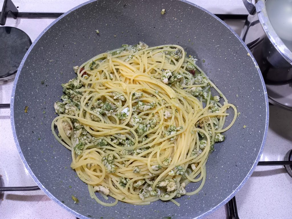Spaghetti with Swordfish, Fennel, and Pomegranate